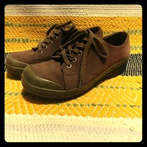 Brown suede Dansko clogs size 38